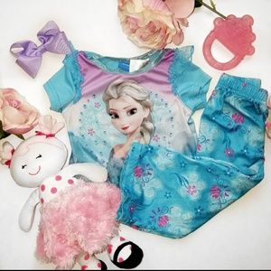 Disney Frozen pjs🌹